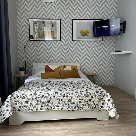 Apartament Mazowiecka 11-3